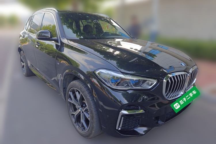 Used BMW X5 2022 Restyled xDrive 40Li M Sport Package Front Right 45 Deg