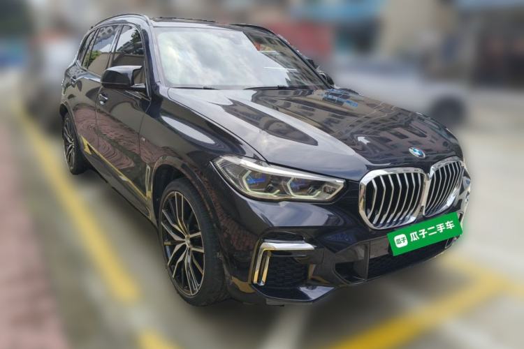 Used BMW X5 2022 xDrive 40Li M Sport Package Front Right 45 Deg