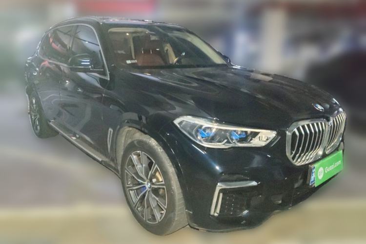 Used BMW X5 2022 Restyled xDrive 30Li Luxury Version M Sport Package Front Right 45 Deg