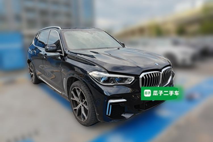 Used BMW X5 2022 Restyled xDrive 40Li M Sport Package Front Right 45 Deg
