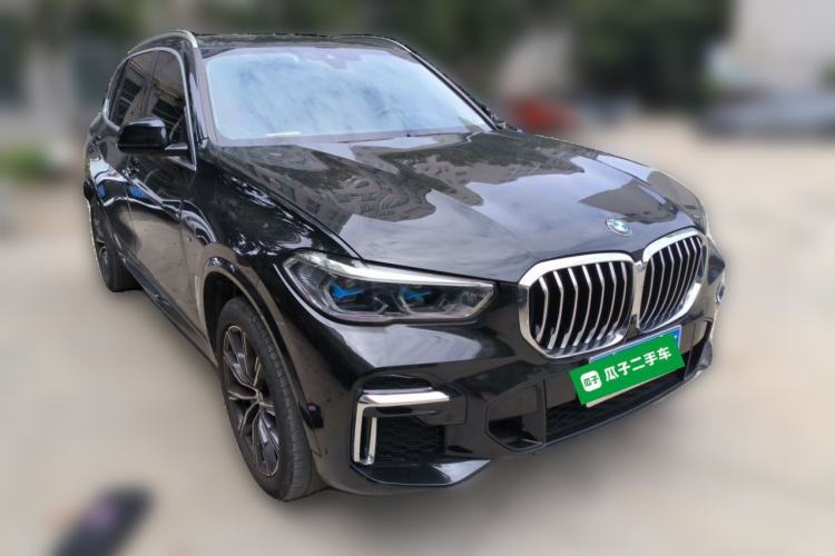 Used BMW X5 2022 Restyled xDrive 30Li Luxury Version M Sport Package Front Right 45 Deg