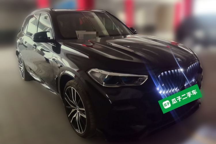 Used BMW X5 2022 Restyled xDrive 40Li M Sport Package Front Right 45 Deg