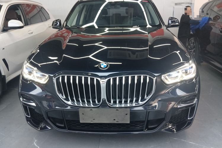 Used BMW X5 2022 Restyled xDrive 30Li Luxury Version M Sport Package Front
