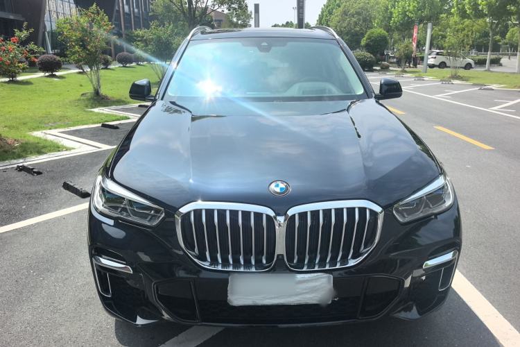 Used BMW X5 2022 xDrive 30Li Luxury M Sport Package Front