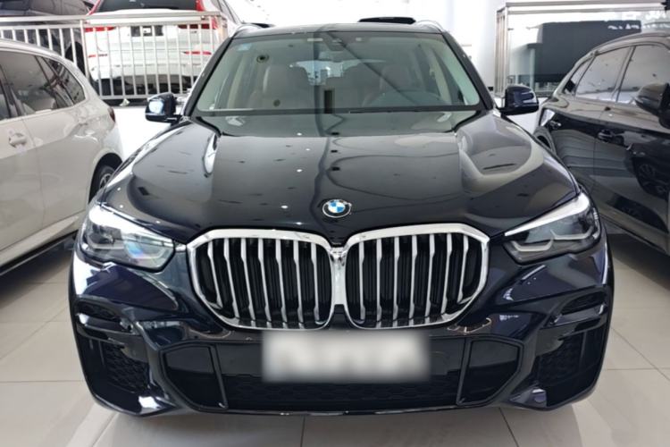 Used BMW X5 2022 xDrive30i M Sport Package Front