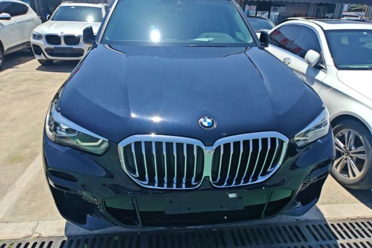 Used BMW X5 2022 xDrive30i M Sport Package Front
