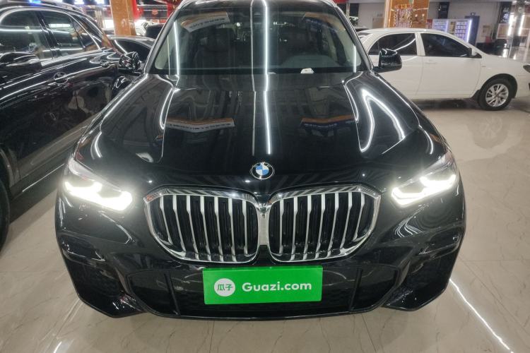 Used BMW X5 2022 xDrive30i M Sport Package Front