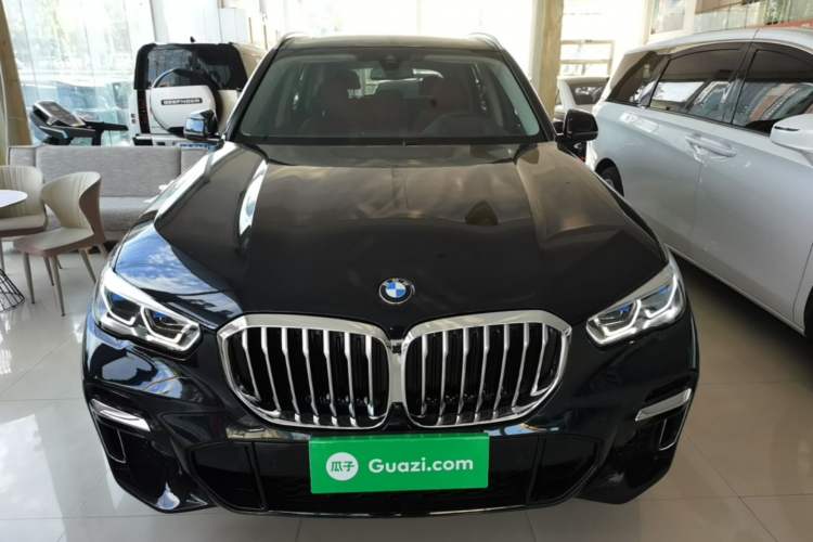 Used BMW X5 2022 Restyled xDrive 30Li Luxury Version M Sport Package Front