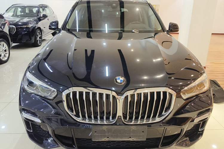 Used BMW X5 2022 xDrive 30Li Luxury M Sport Package Front