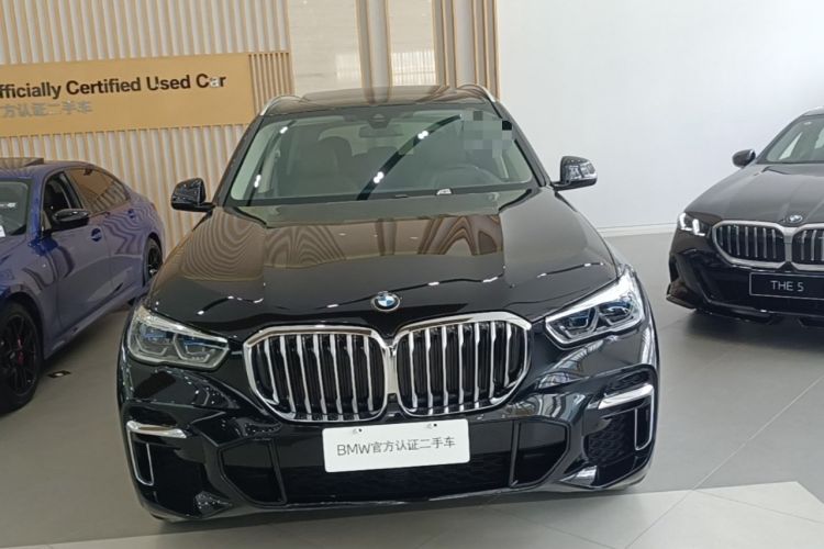 Used BMW X5 2022 xDrive 30Li Luxury M Sport Package Front