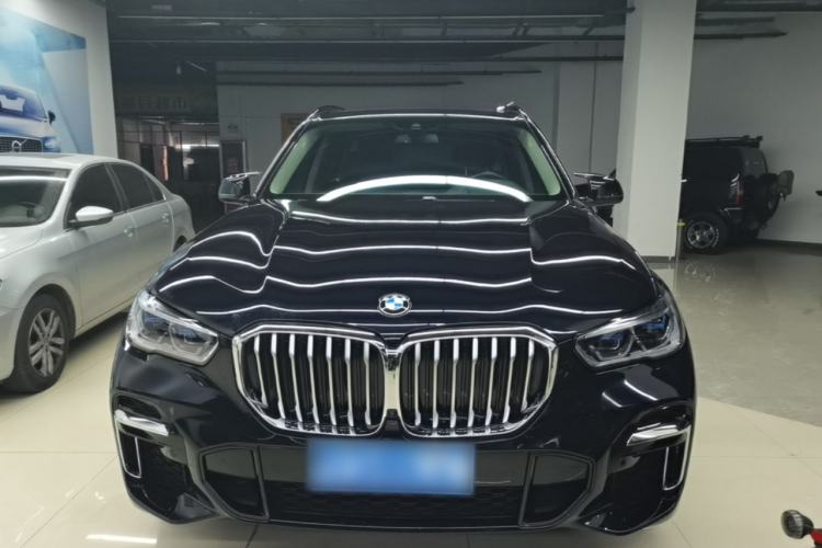 Used BMW X5 2022 Restyled xDrive 30Li Luxury Version M Sport Package Front