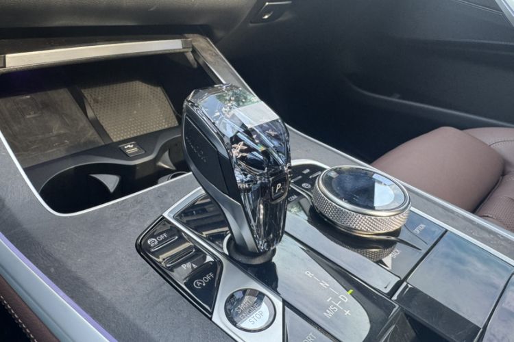 Used BMW X5 2022 xDrive30i M Sport Package Gear Lever