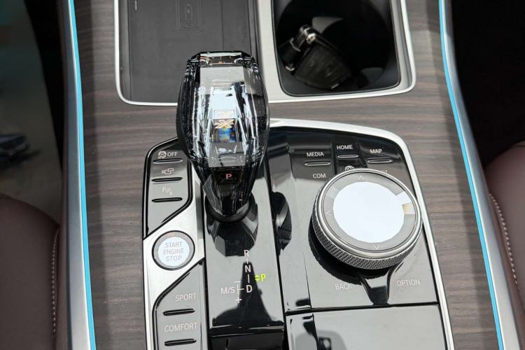 Used BMW X5 2022 Restyled xDrive 40Li M Sport Package Gear Lever
