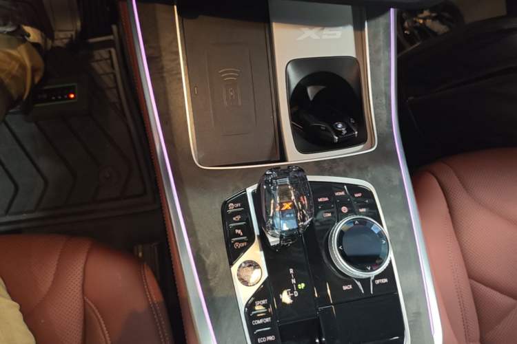 Used BMW X5 2022 Restyled xDrive 30Li Luxury Version M Sport Package Gear Lever