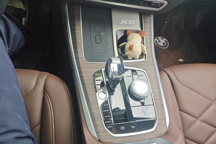 Used BMW X5 2022 Restyled xDrive 40Li M Sport Package Gear Lever