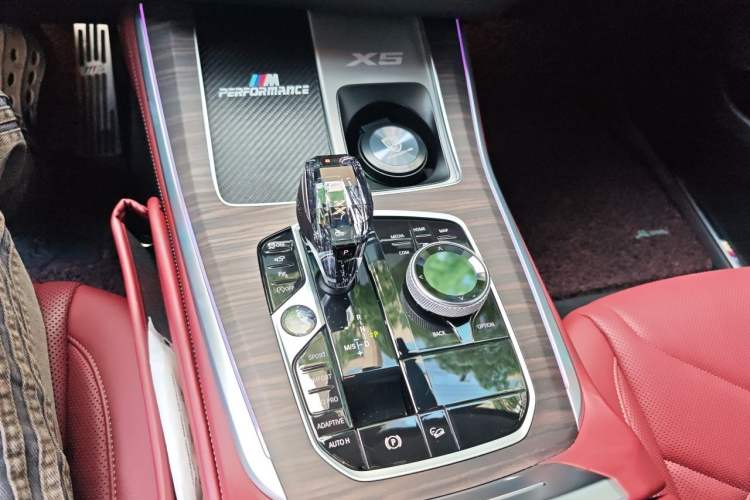 Used BMW X5 2022 Restyled xDrive 30Li Luxury Version M Sport Package Gear Lever