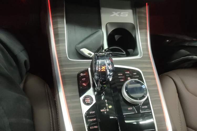 Used BMW X5 2022 Restyled xDrive 40Li M Sport Package Gear Lever