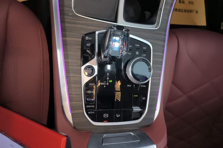 Used BMW X5 2022 Restyled xDrive 40Li Luxury Edition M Sport Package Gear Lever