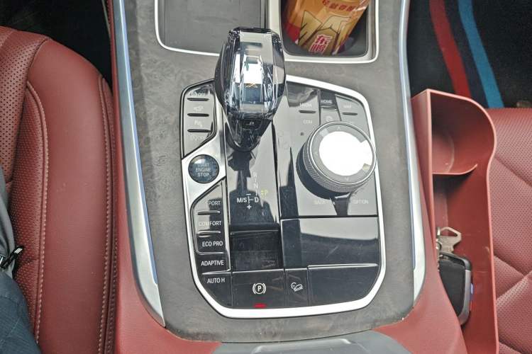 Used BMW X5 2022 Restyled xDrive 30Li Luxury Version M Sport Package Gear Lever
