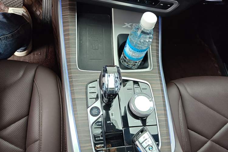 Used BMW X5 2022 xDrive 40Li M Sport Package Gear Lever