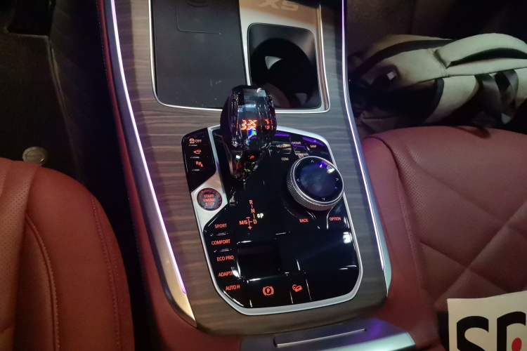 Used BMW X5 2022 xDrive 40Li M Sport Package Gear Lever