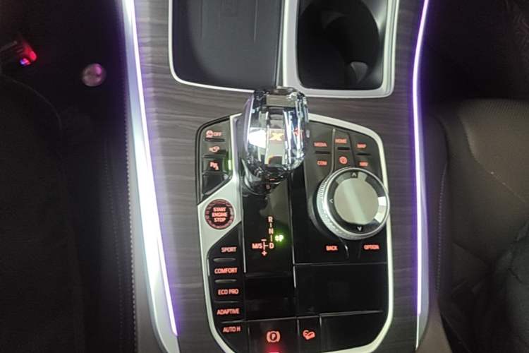 Used BMW X5 2022 Restyled xDrive 40Li M Sport Package Gear Lever