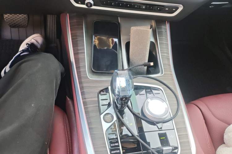 Used BMW X5 2022 xDrive 40Li Luxury Edition M Sport Package Gear Lever