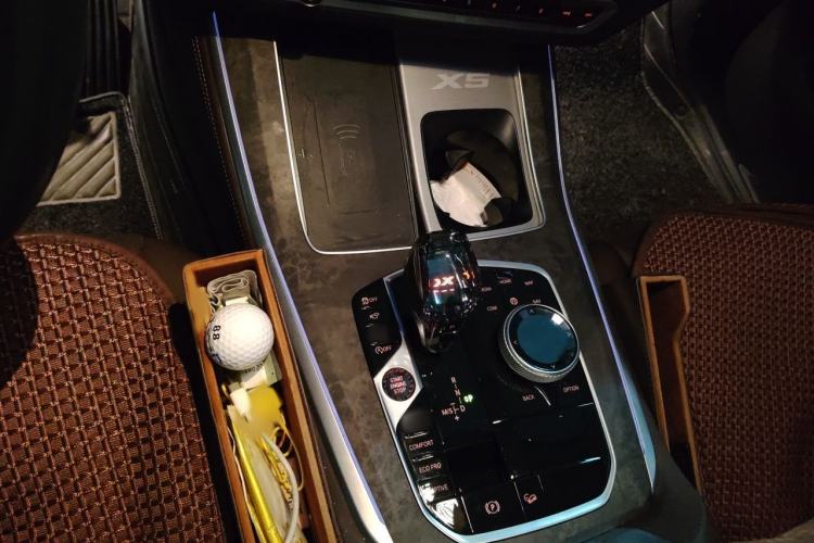 Used BMW X5 2022 xDrive 30Li M Sport Package Gear Lever