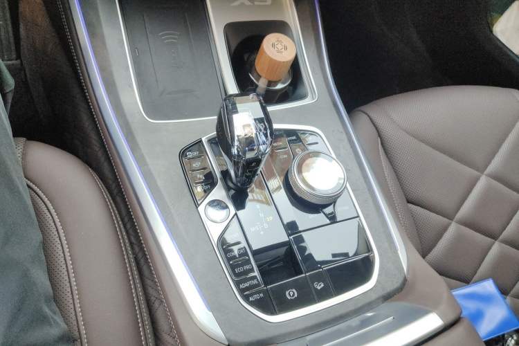 Used BMW X5 2022 xDrive 30Li M Sport Package Gear Lever