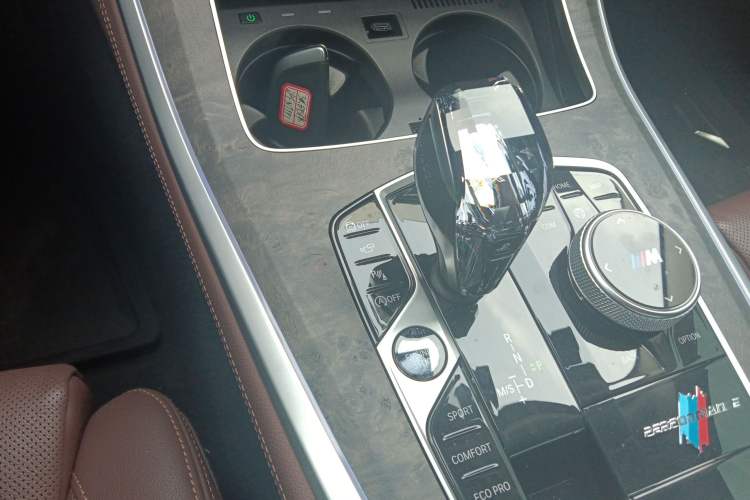 Used BMW X5 2022 xDrive40i Luxury Edition M Sport Package Gear Lever