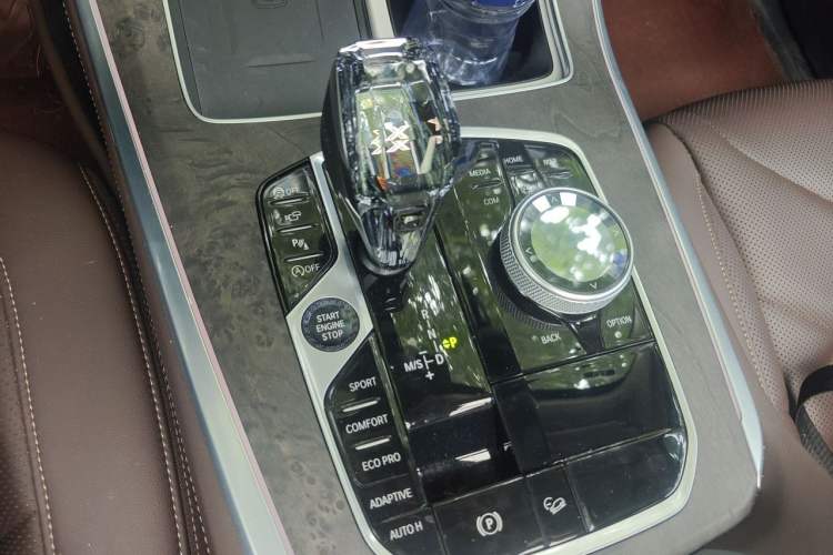 Used BMW X5 2022 Restyled xDrive 30Li Luxury Version M Sport Package Gear Lever