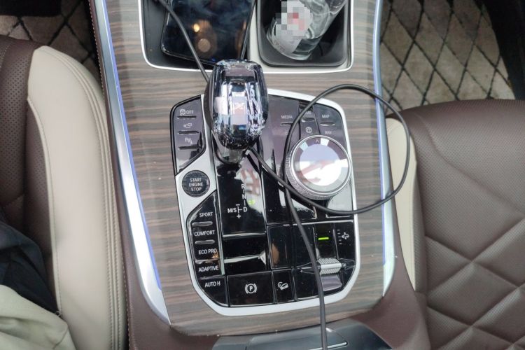 Used BMW X5 2022 xDrive 40Li Luxury Edition M Sport Package Gear Lever