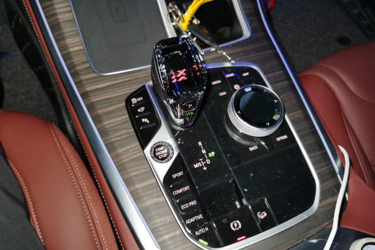 Used BMW X5 2022 Restyled xDrive 40Li M Sport Package Gear Lever