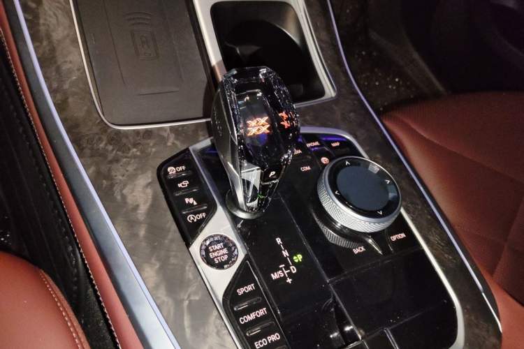 Used BMW X5 2022 Restyled xDrive 30Li Luxury Version M Sport Package Gear Lever