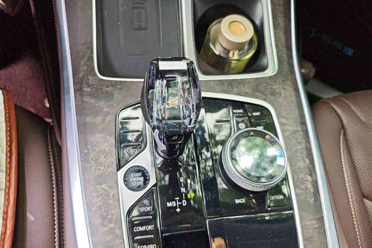 Used BMW X5 2022 Restyled xDrive 30Li M Sport Package Gear Lever