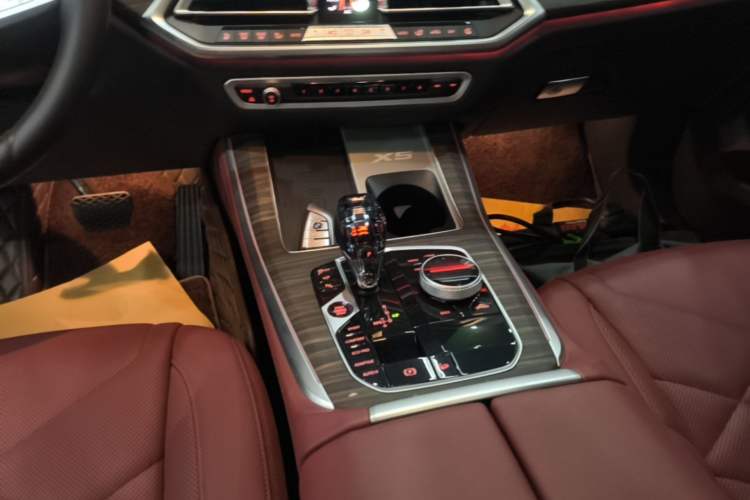 Used BMW X5 2022 Restyled xDrive 40Li M Sport Package Gear Lever