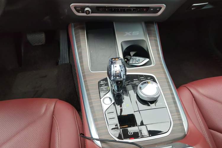 Used BMW X5 2022 Restyled xDrive 40Li M Sport Package Gear Lever