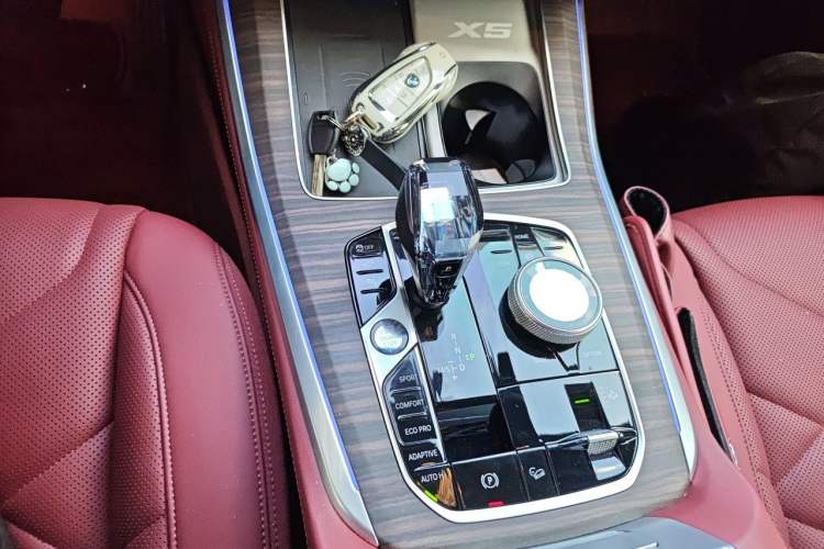 Used BMW X5 2022 Restyled xDrive 40Li Luxury Edition M Sport Package Gear Lever