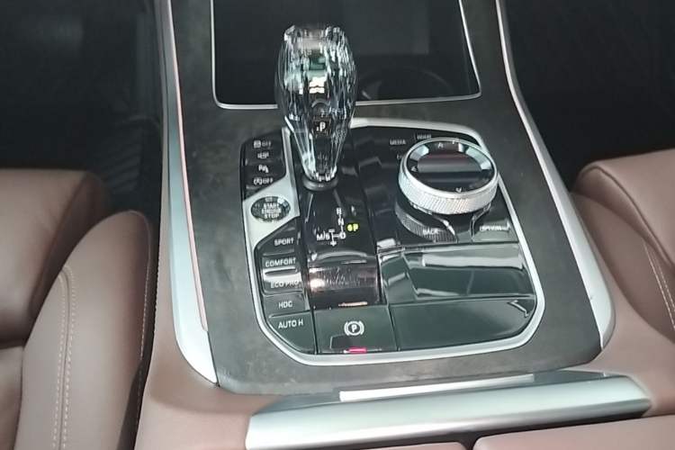 Used BMW X5 2022 xDrive40i M Sport Package Gear Lever