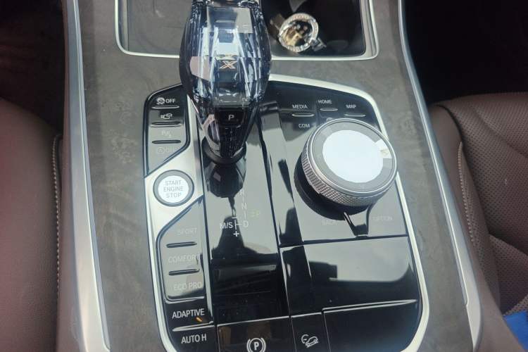 Used BMW X5 2022 Restyled xDrive 30Li Luxury Version M Sport Package Gear Lever