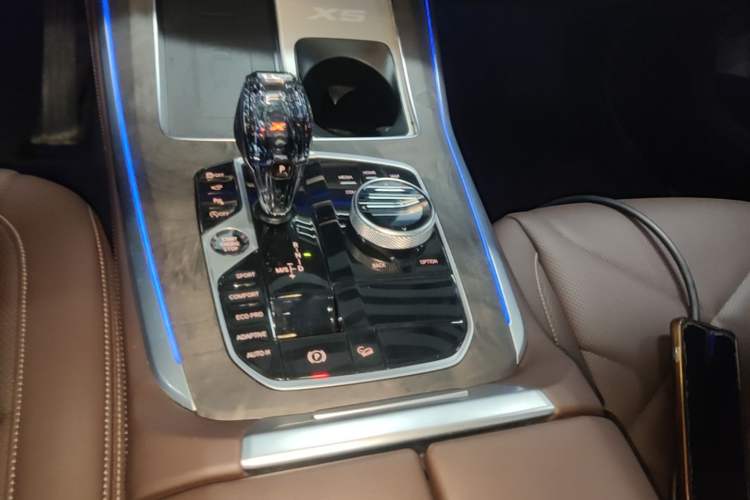 Used BMW X5 2022 Restyled xDrive 30Li Luxury Version M Sport Package Gear Lever
