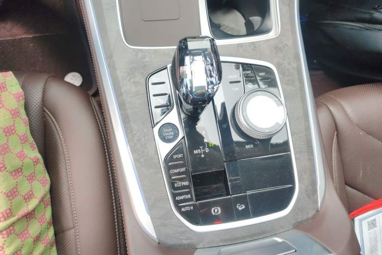 Used BMW X5 2022 xDrive 30Li M Sport Package Gear Lever