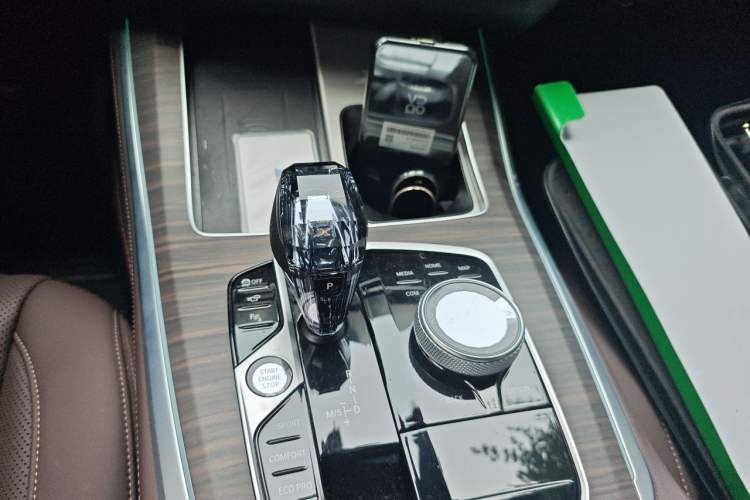Used BMW X5 2022 Restyled xDrive 40Li M Sport Package Gear Lever