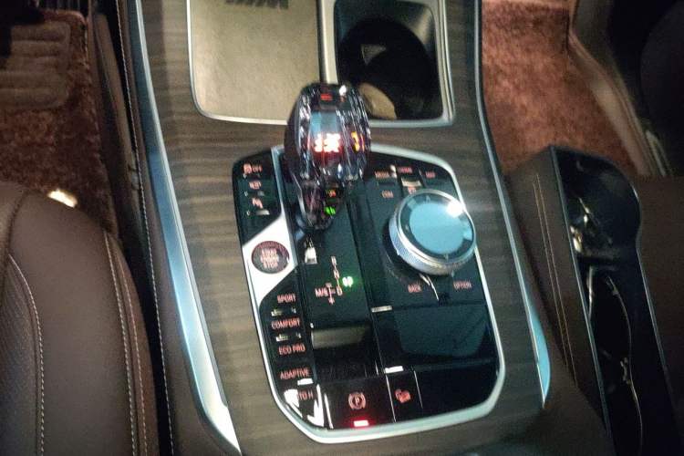 Used BMW X5 2022 xDrive 40Li M Sport Package Gear Lever