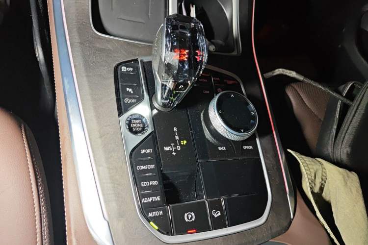 Used BMW X5 2022 xDrive 30Li M Sport Package Gear Lever