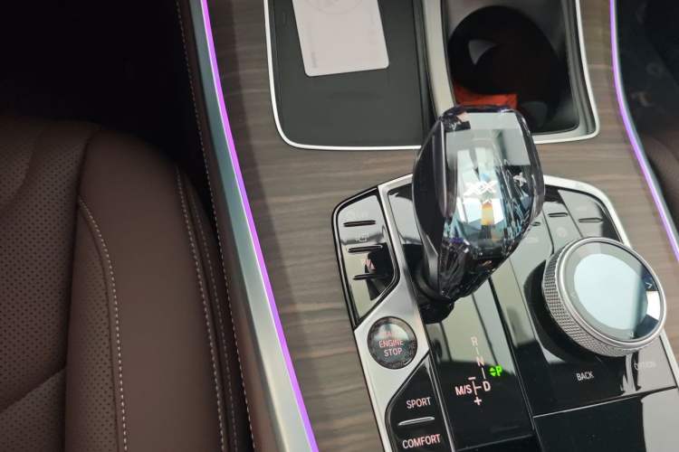 Used BMW X5 2022 Restyled xDrive 40Li M Sport Package Gear Lever