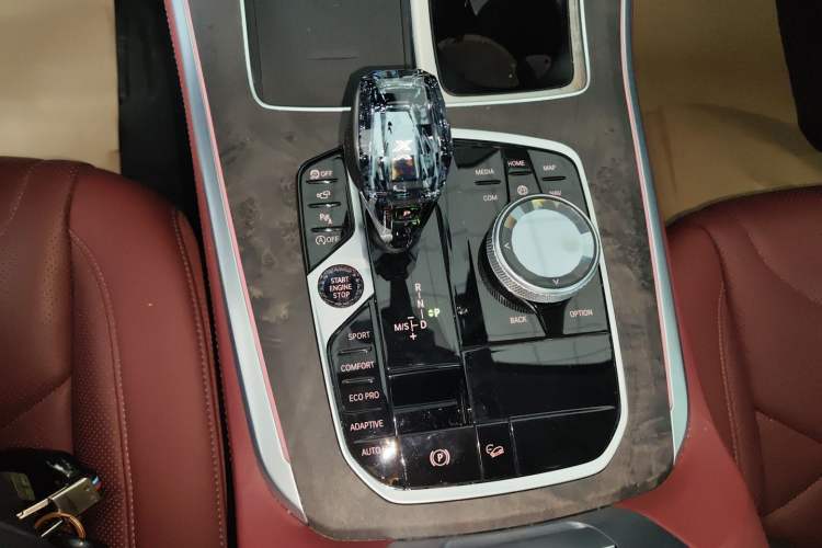 Used BMW X5 2022 Restyled xDrive 30Li Luxury Version M Sport Package Gear Lever