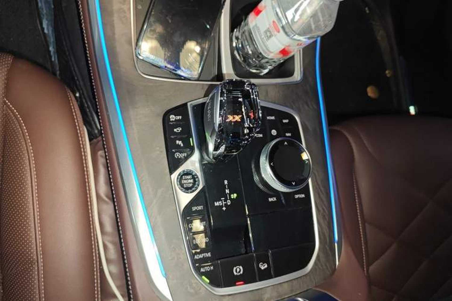 Used BMW X5 2022 xDrive 30Li Luxury M Sport Package Gear Lever