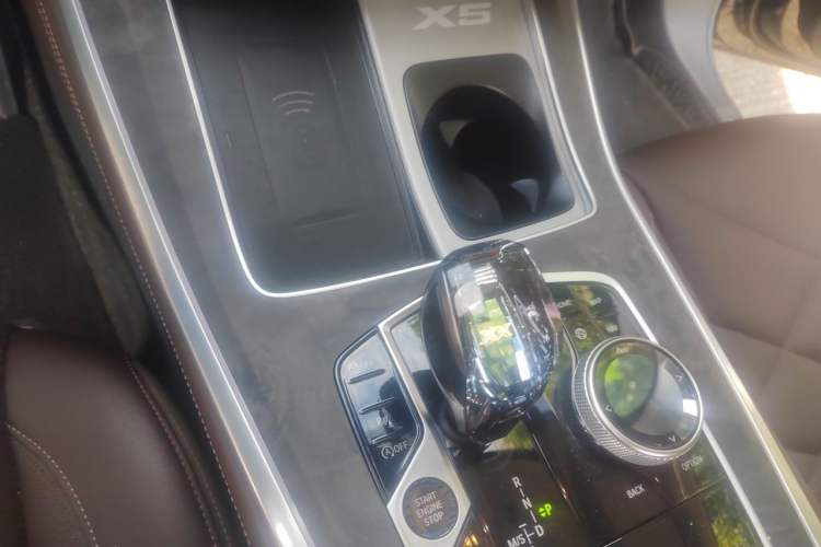 Used BMW X5 2022 xDrive 30Li M Sport Package Gear Lever