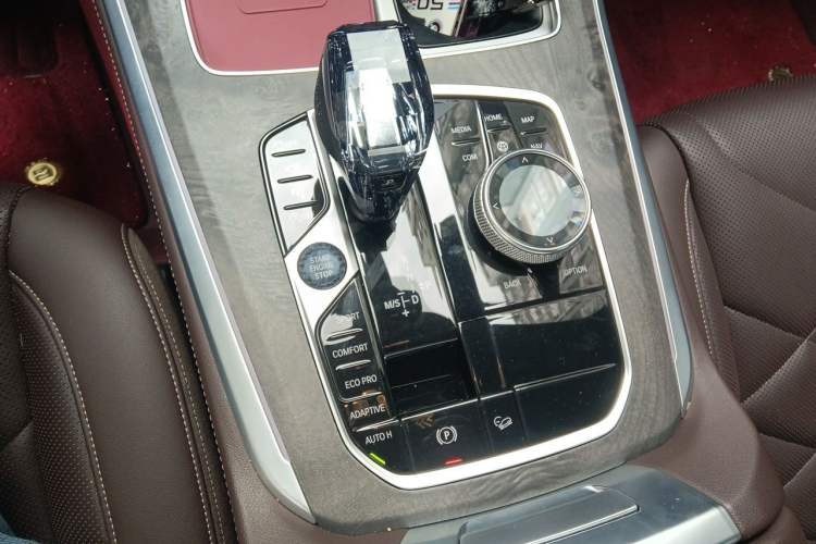 Used BMW X5 2022 Restyled xDrive 30Li Luxury Version M Sport Package Gear Lever